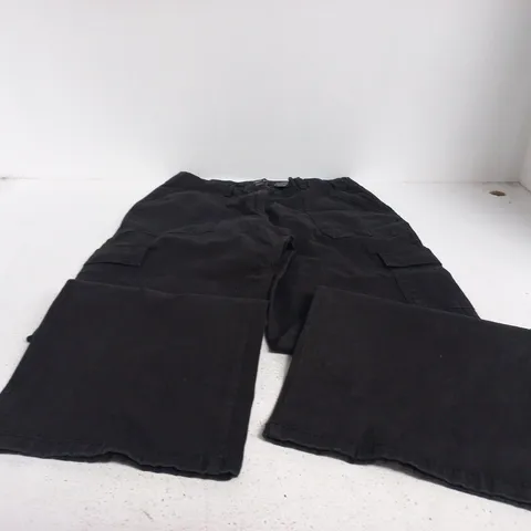 UK 16R MIGHTY YOUNG THREADS WOMEN'S PREMIUM WEAR BLACK CARGO PANTS