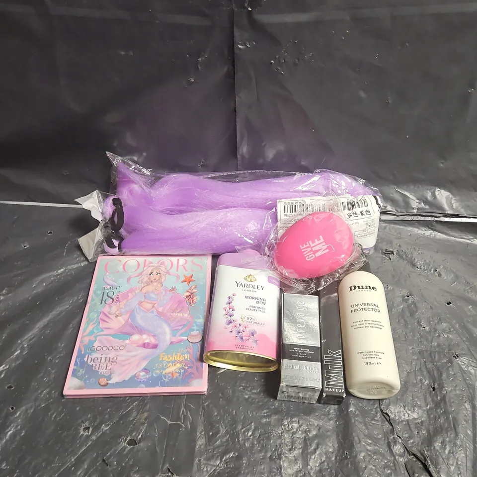 APPROXIMATEY 20 ASSORTED HEALTH AND BEAUTY PRODUCTS TO INCLUDE - DUNE UNIVERSAL PROTECTOR - MAKEUP PALETTE - MILK MAKEUP MASCARA - ETC