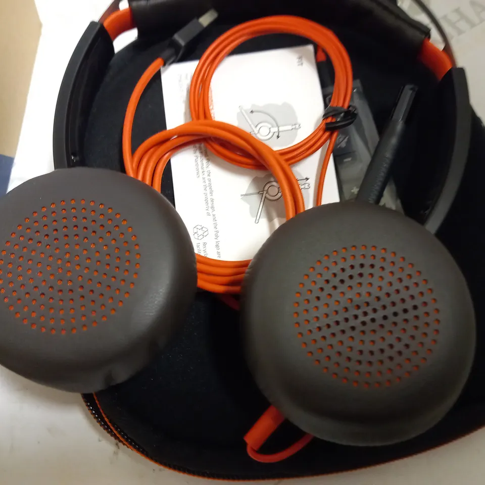 BOXED POLY BLACKWIRE 5220 HEADSET