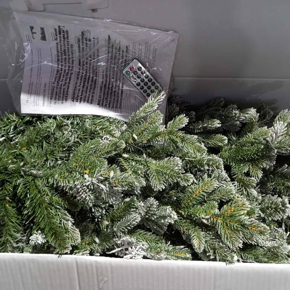 5 FOOT SNOWKISSED PRE LIT CHRISTMAS TREE 