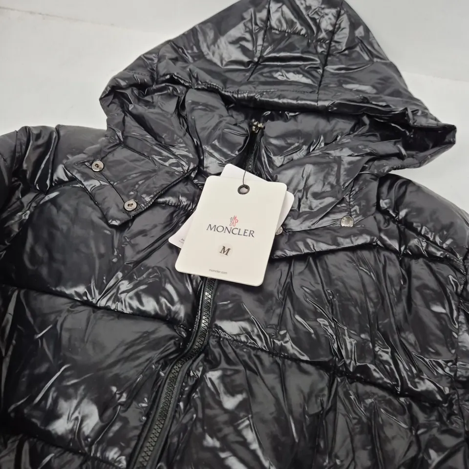 MONCLER PUFFER JACKET – BLACK, SIZE M