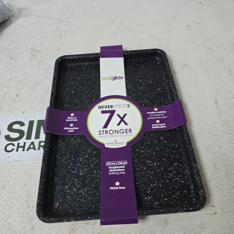 EAZI GLIDE NON-STICK BAKING TRAY 37 X 26 CM (SPECKLED FINISH)