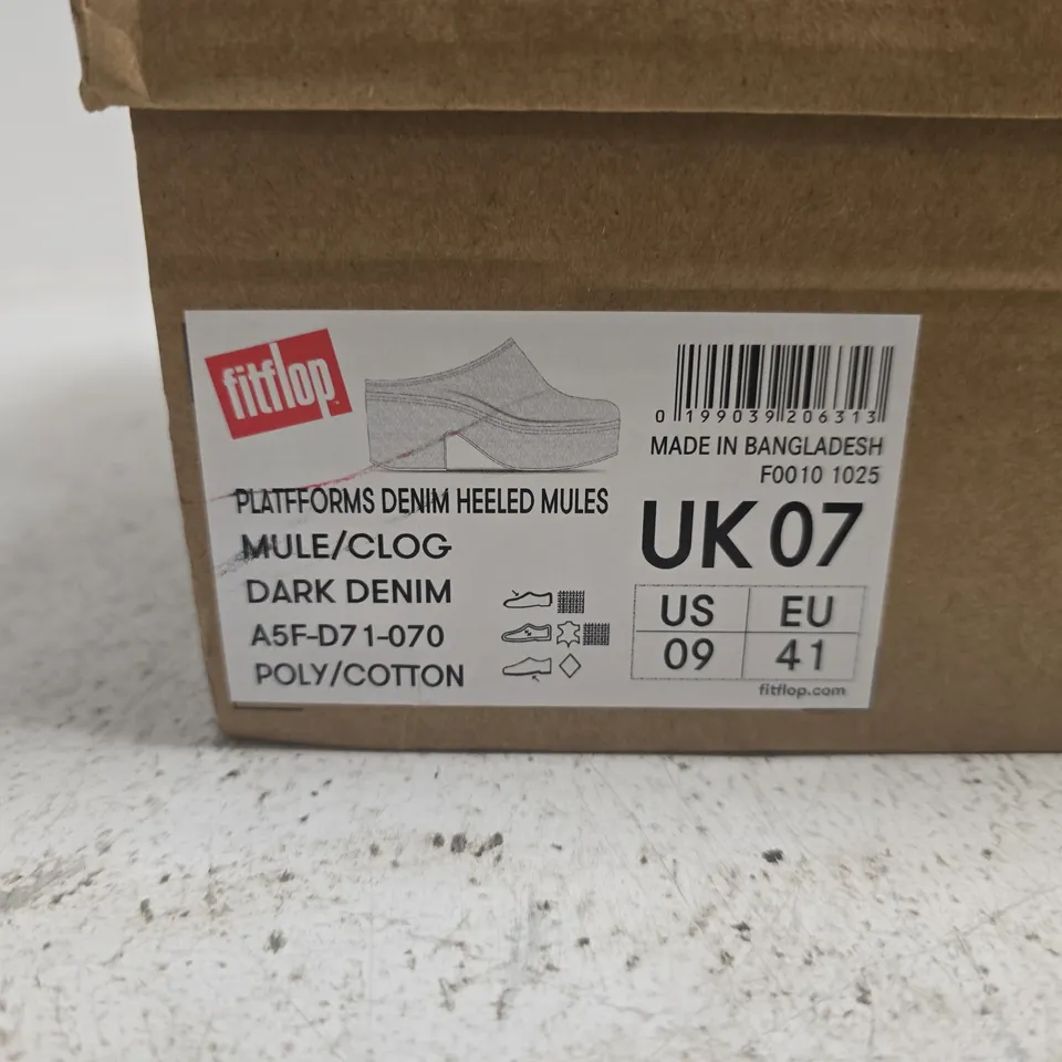 BOXED PAIR OF FITFLOP PLATFORM DENIM HEELED MULES - DARK DENIM, UK7