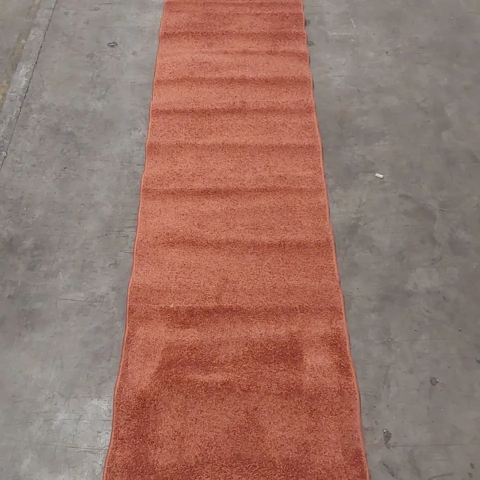 QUALITY DESIGNER RUG - APPROXIMATELY 225 x 60cm