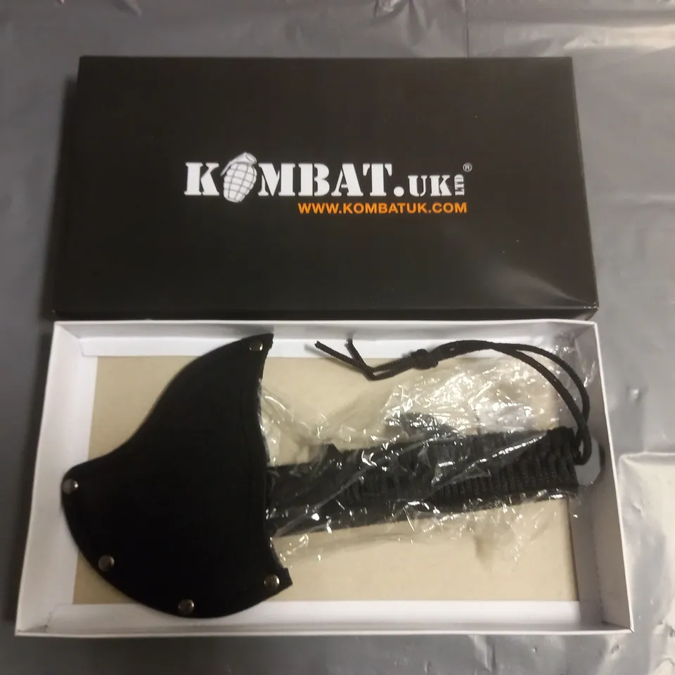 BOXED KOMBAT THROWING AXE