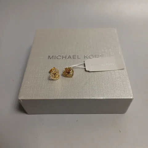 MICHEAL KORS 'KORS LOVE' HEART STUD EARRINGS