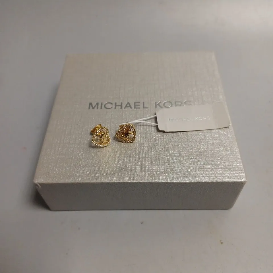 MICHEAL KORS 'KORS LOVE' HEART STUD EARRINGS 