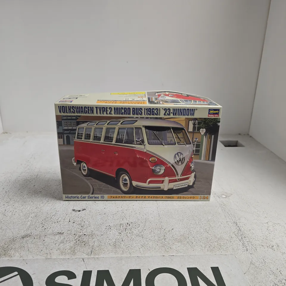 VOLKSWAGEN TYPE 2 MICRO BUS (1963) 23-WINDOW MODEL KIT – 1:24 SCALE HASEGAWA HOBBY KITS