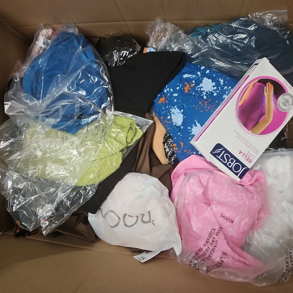 APPROXIMATELY 35 ASSORTED CLOTHING ITEMS IN VARIOUS SIZES, STYLES & COLOURS TO INCLUDE BRANDS SUCH AS BOODY, ZARA, MATALAN, ETC - COLLECTION ONLY