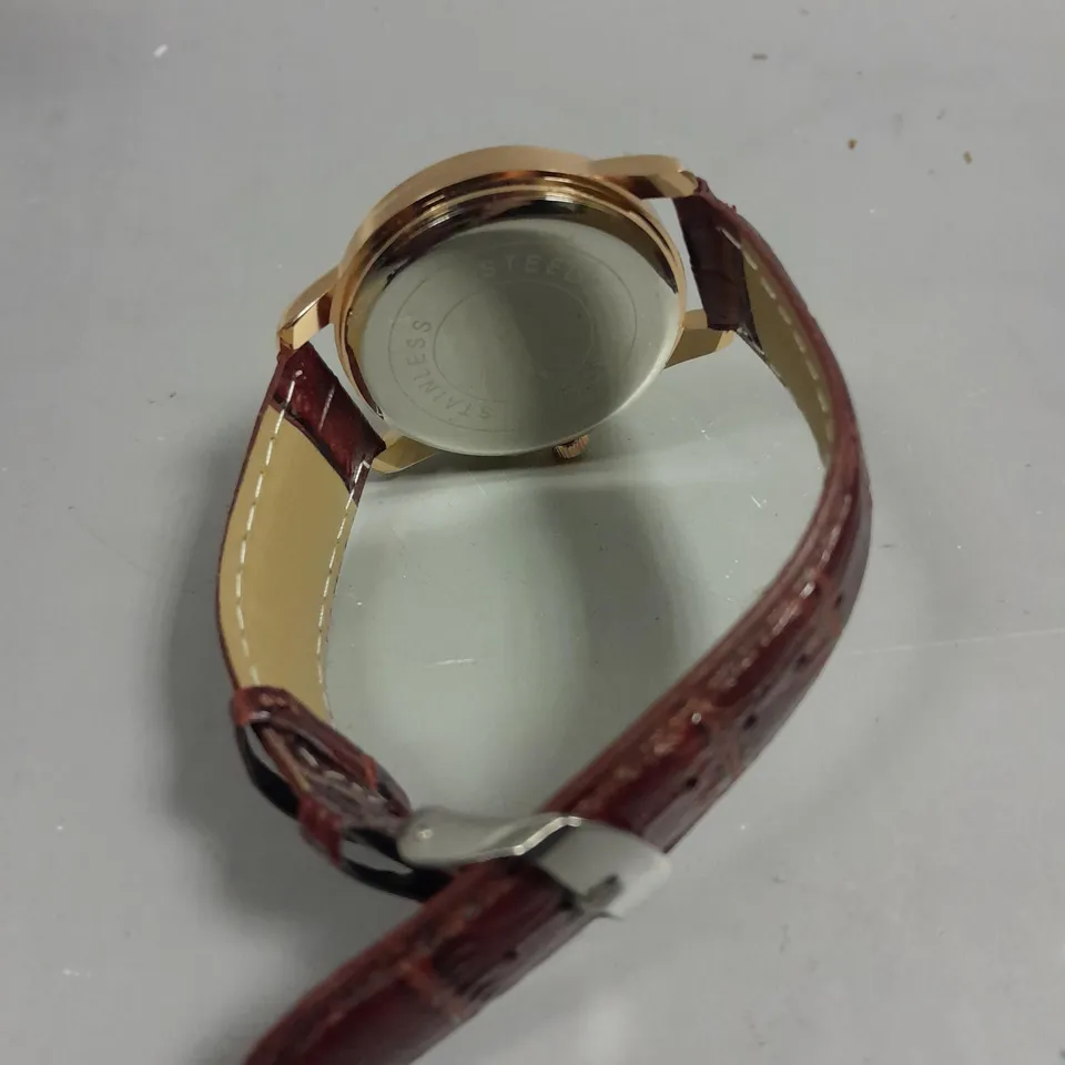 MENS LA BANUS WATCH – GOLD COLOUR CASE – LEATHER STRAP