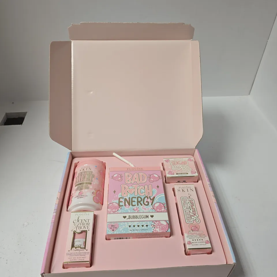 PLOUISE WHAT A TREAT COSMETICS SET – BUBBLEGUM