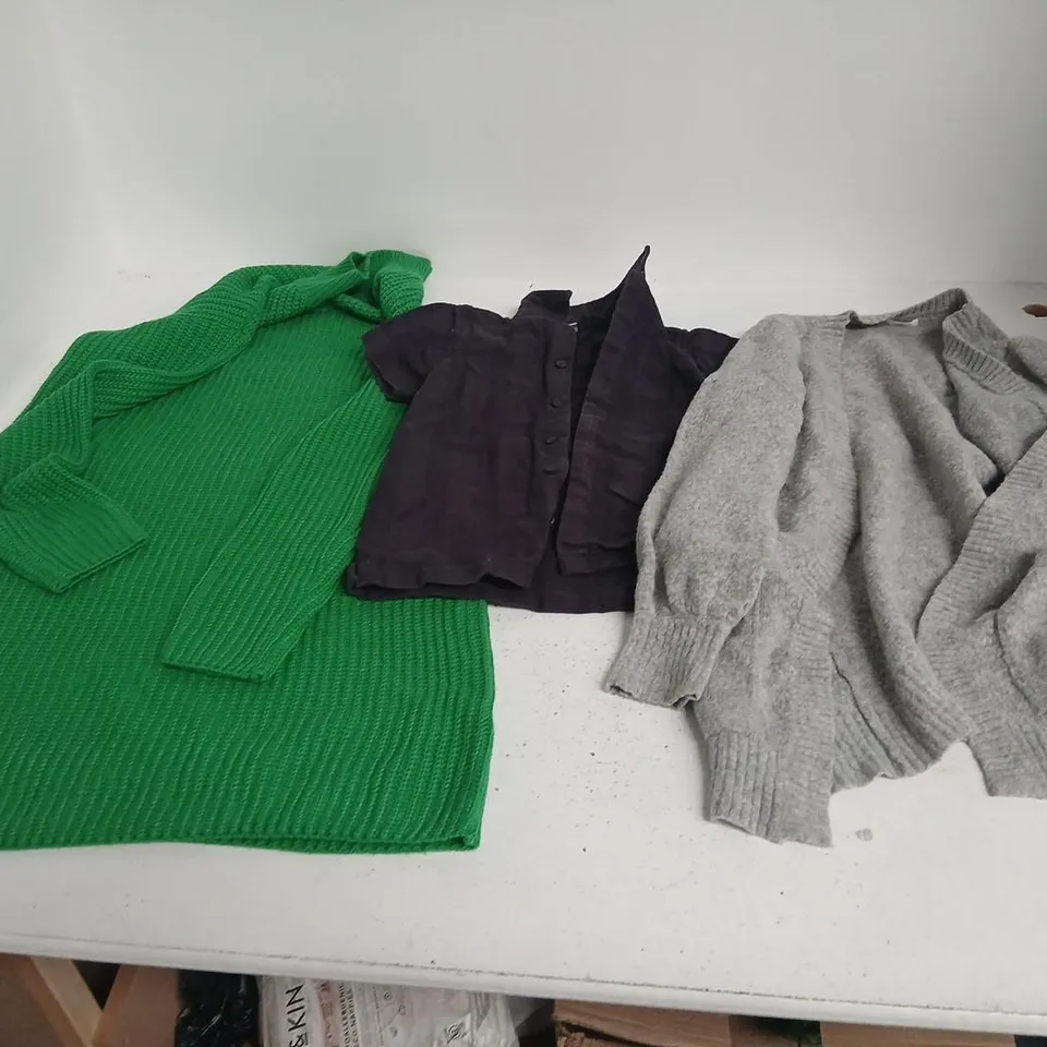 LARGE QUANTITY OF ASSORTED CLOTHING AND ACCESSORIES TO INCLUDE; NEXT, SHIEN AND TU