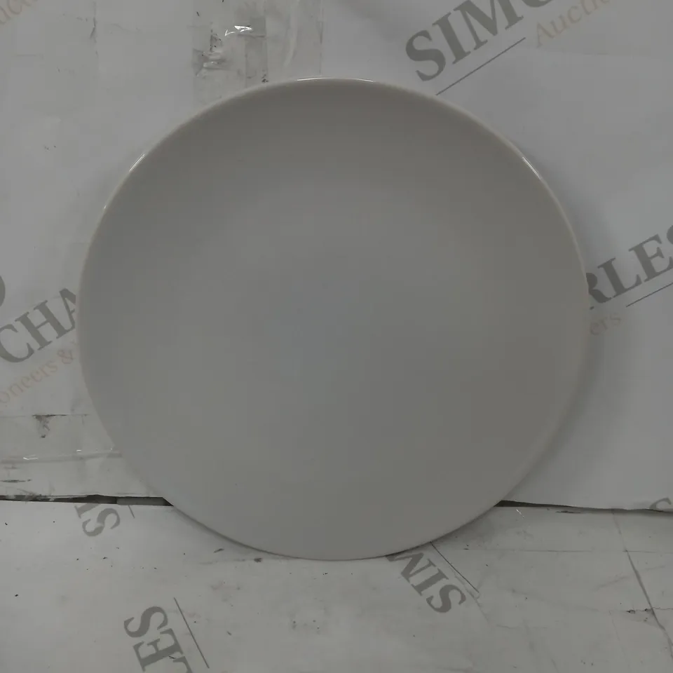 BRAND NEW BOXED CESIRO 16 PIECE PORCELAIN DINNERWARE SET IN HIGH GLOSS WHITE TO INCLUDE LARGE PLATES, SMALL PLATES AND BOWLS - COLLECTION ONLY