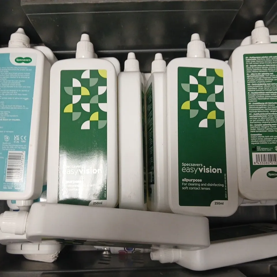 APPROXIMATELY 20 ASSORTED EYECARE & HEALTHCARE PRODUCTS TO INCLUDE EVERCLEAR REFRESH, LENS PLUS OCUPURE, SPECSAVERS EASYVISION EASIPURPOSE, ETC - COLLECTION ONLY