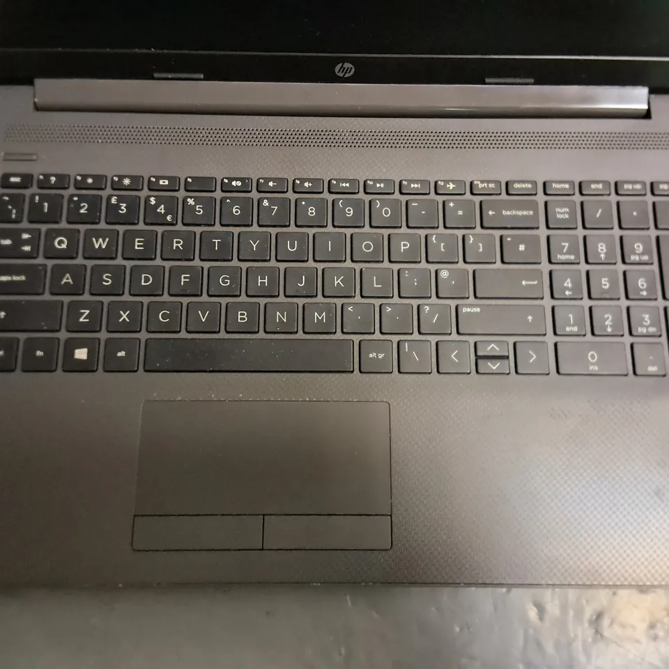 UNBOXED HP 255 G7 LAPTOP IN GREY