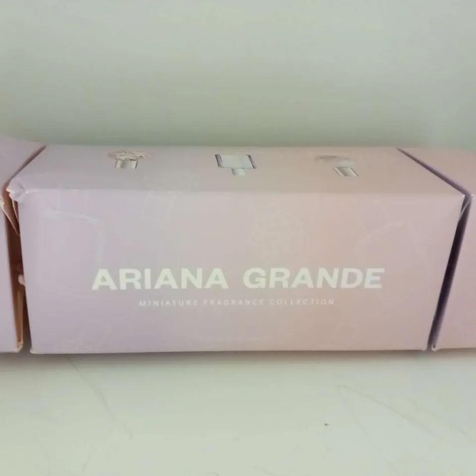 BOXED ARIANA GRANDE MINIATURE FRAGRANCE COLLECTION CRACKER