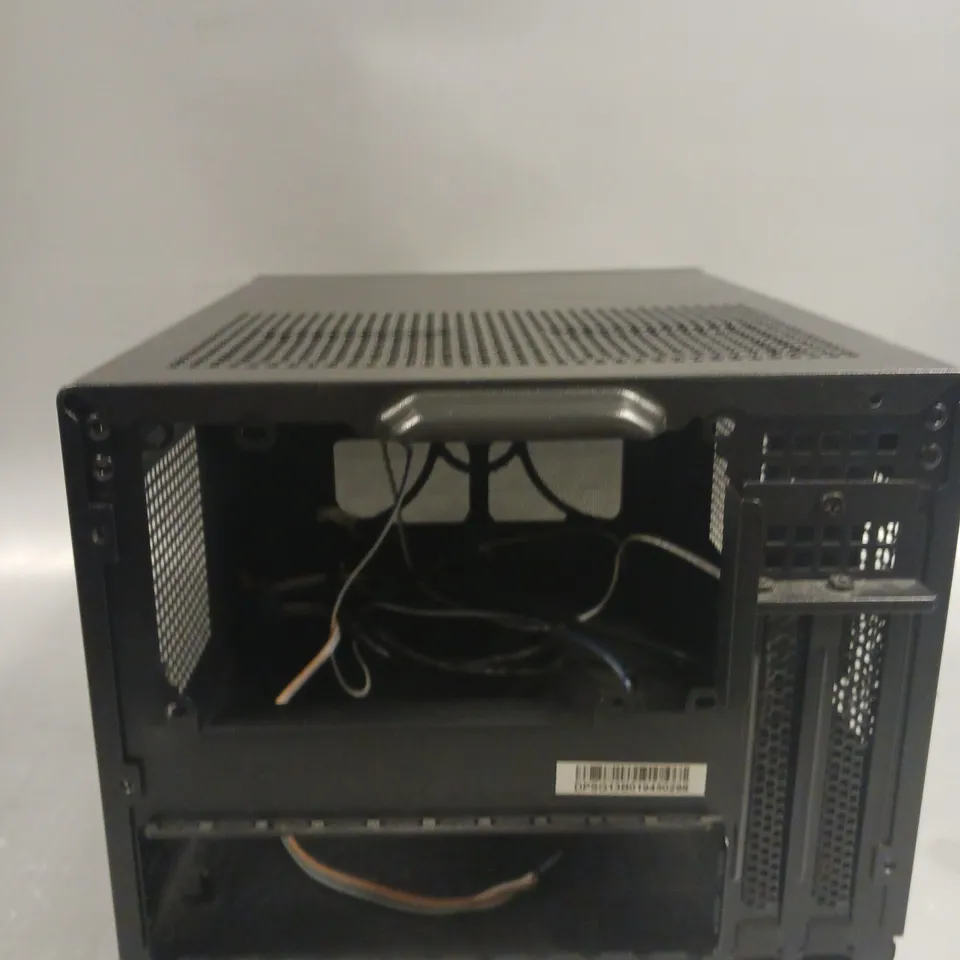 SILVERSTONE COMPUTER CHASSIS WITH SCREWS BLACK