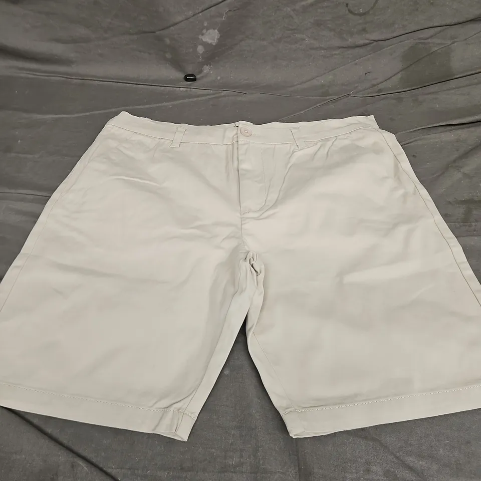 FRENCH CONNECTION SHORTS IN STONE SIZE L