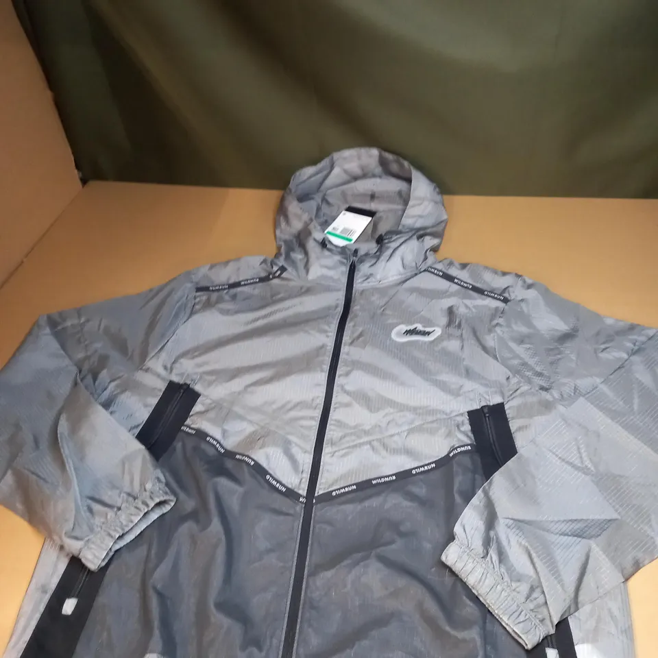 MENS NIKE WILDRUN JACKET SIZE L