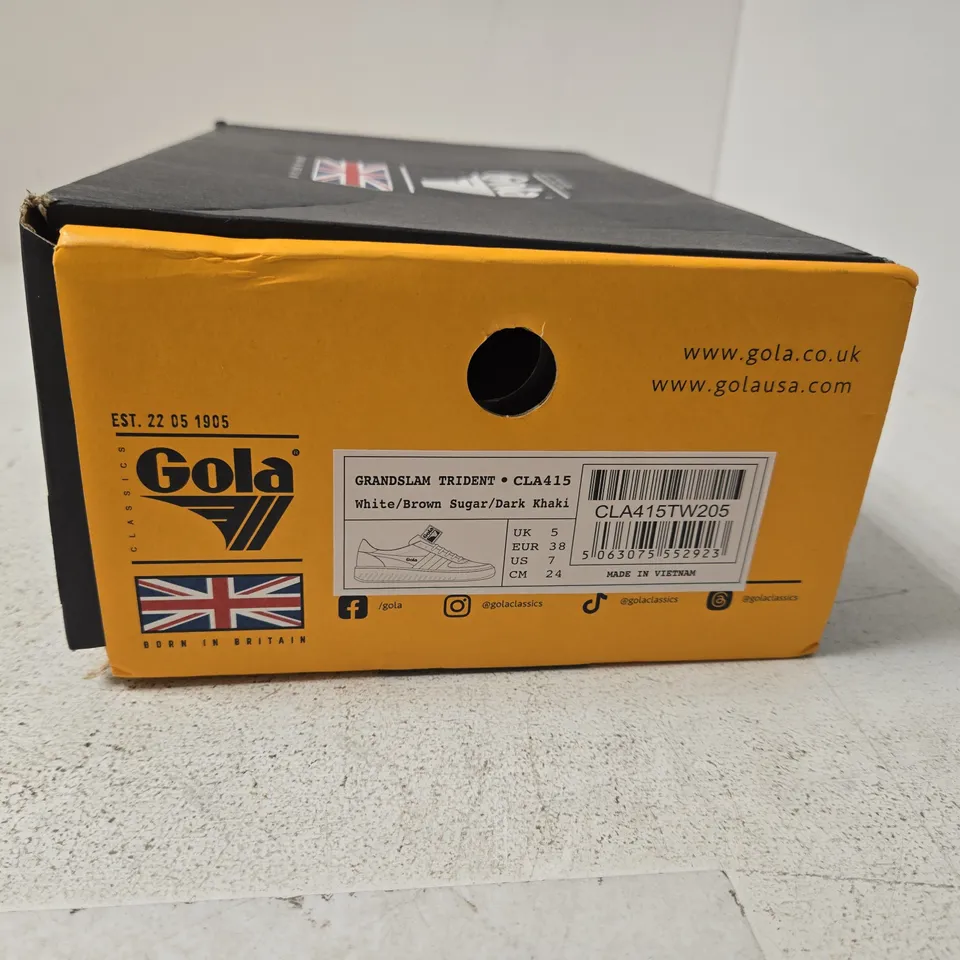 GOLA GRAND SLAM TRIDENT CLA415 SNEAKERS – WHITE/BROWN SUGAR/DARK KHAKI, UK 5 (EU 38) – BOXED