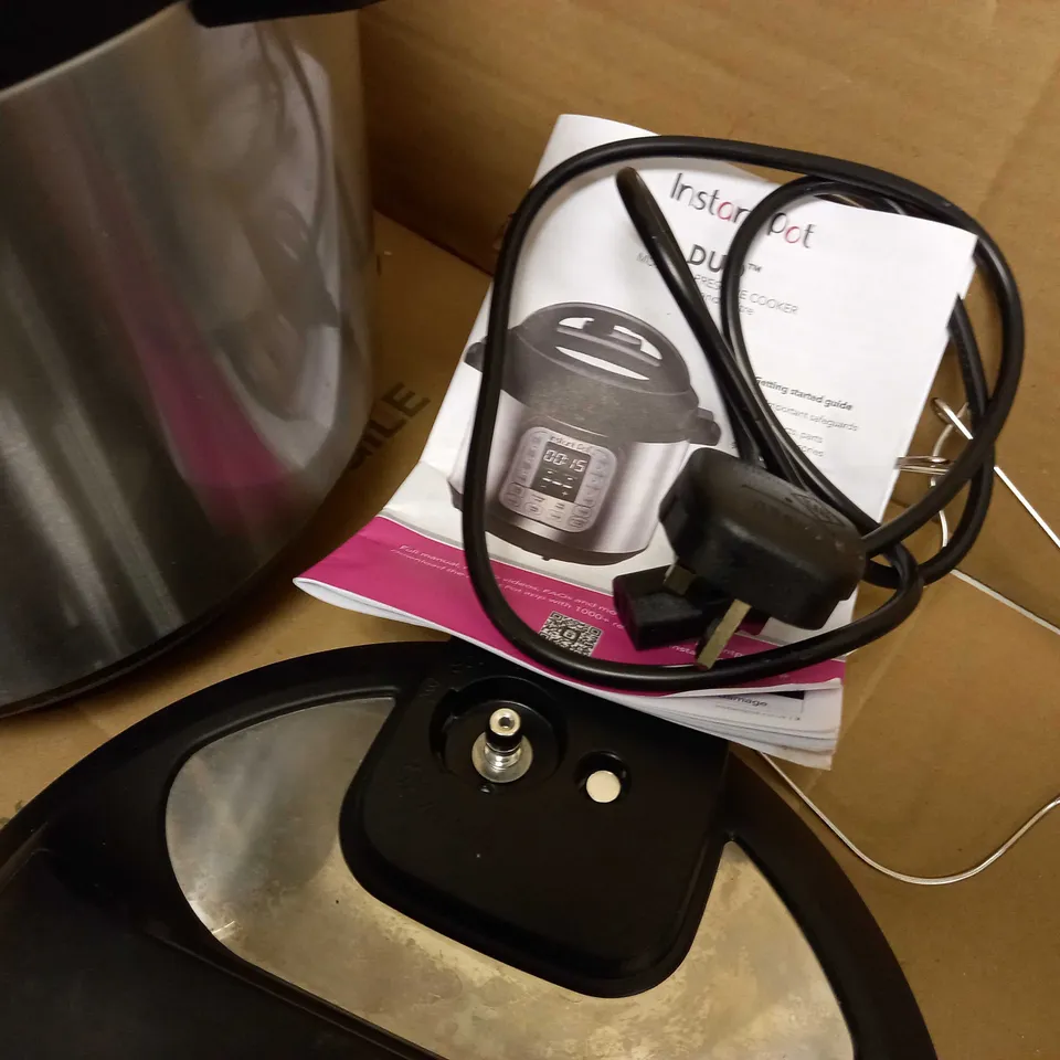 INSTANT POT DUO SMART PRESSURE COOKER