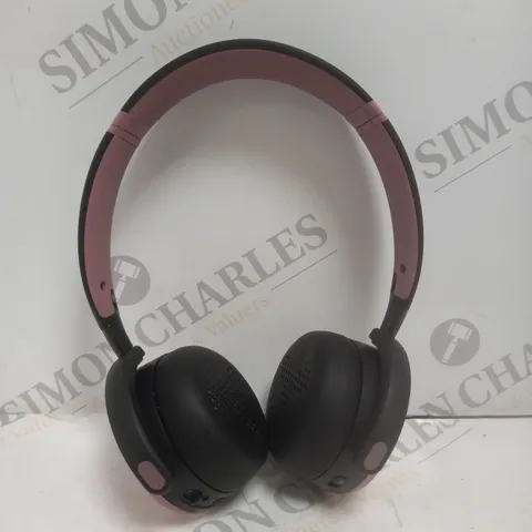 BOXED AKG Y500 WIRELESS HEADPHONES