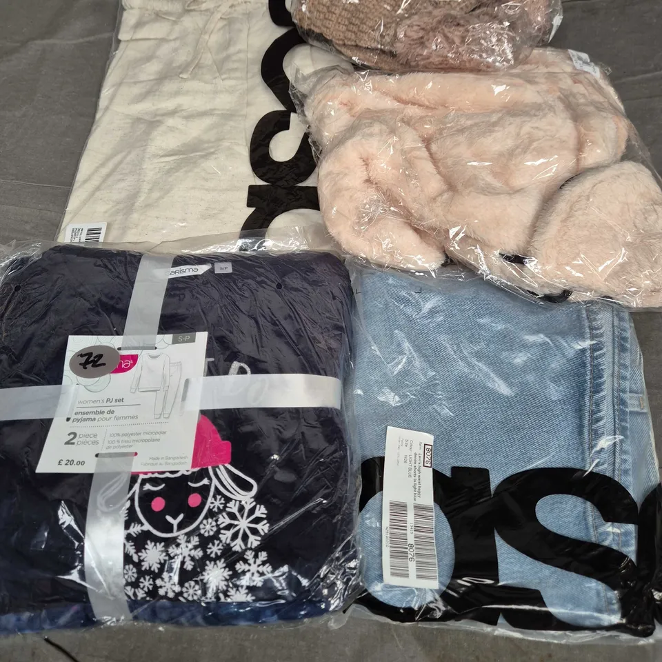 APPROXIMATELY 30 ASSORTED CLOTHING ITEMS IN VARIOUS SIZES, STYLES & COLOURS TO INCLUDE BRANDS SUCH AS LEVIS, ASOS, CARISMA, ETC - COLLECTION ONLY