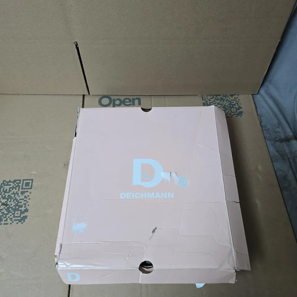 DEICHMANN GREY ANKLE BOOTS WITH BUCKLE STRAPS – BOXED UK 6.5