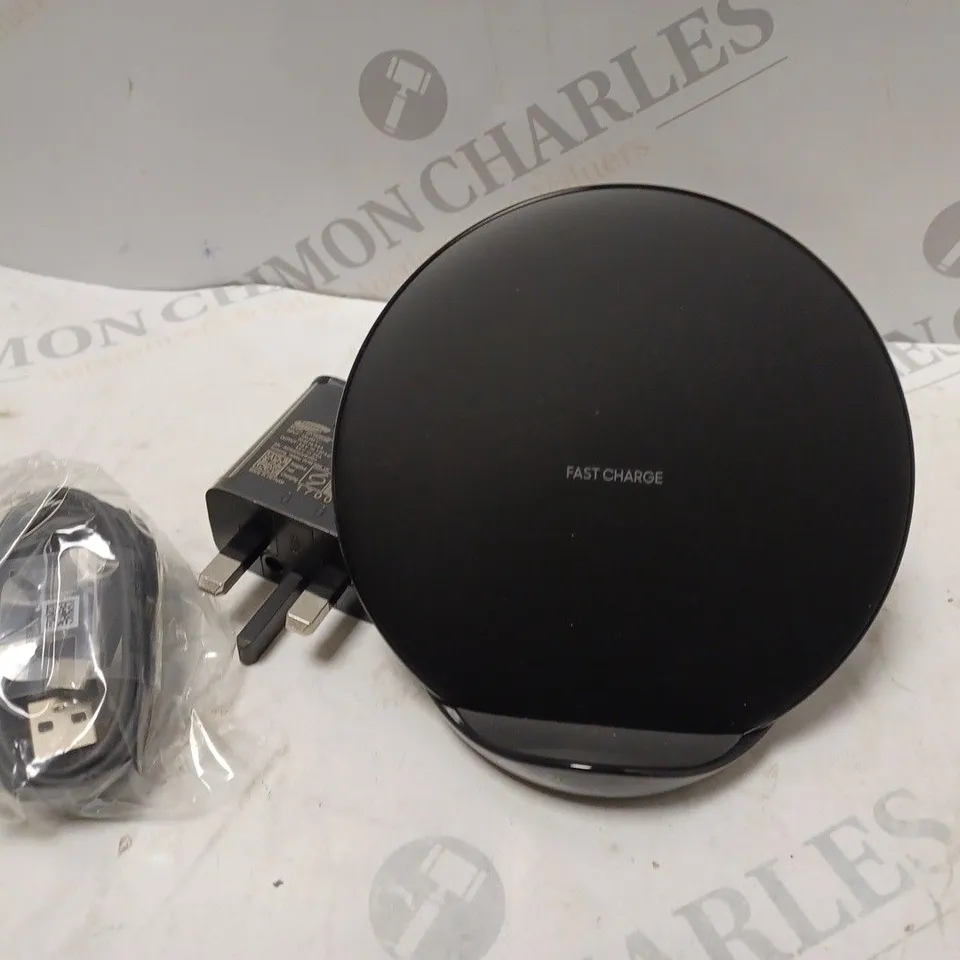 BOXED SAMSUNG WIRELESS CHARGER 