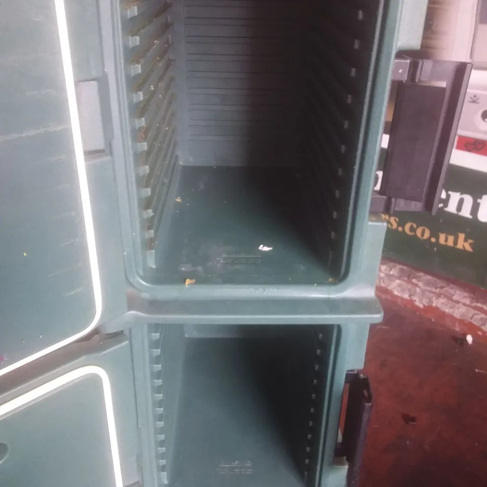 CAMBRO TRAY CART 