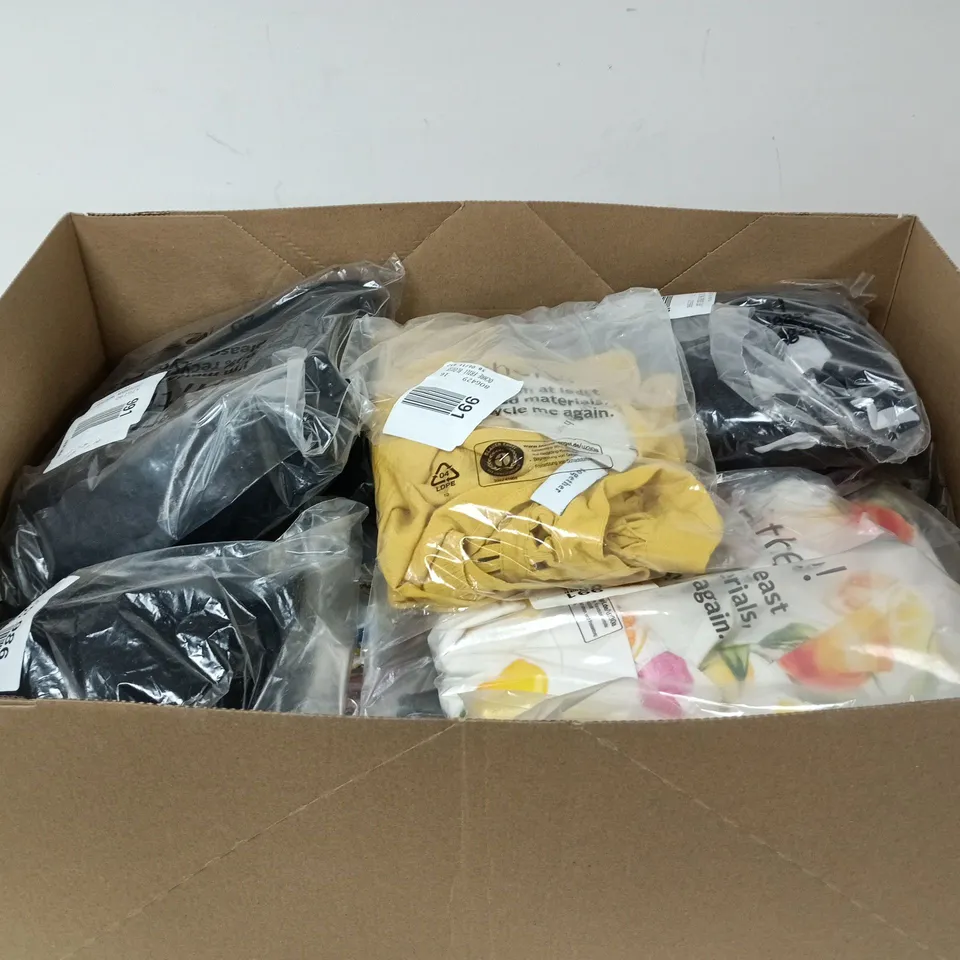 BOX OF APPROXIMATELY 20 ASSORTED CLOTHING ITEMS OF VARIOUS STYLES AND SIZES TO INCLUDE BLACK TOP, OCHRE FRILL BLOUSE, SPOT CORSAGE MAXI DRESS ETC