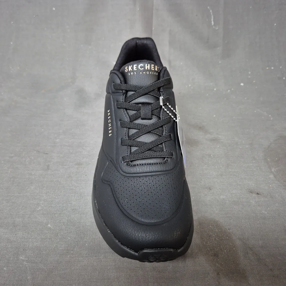 BOXED PAIR OF SKECHERS SHOES IN BLACK UK SIZE 6