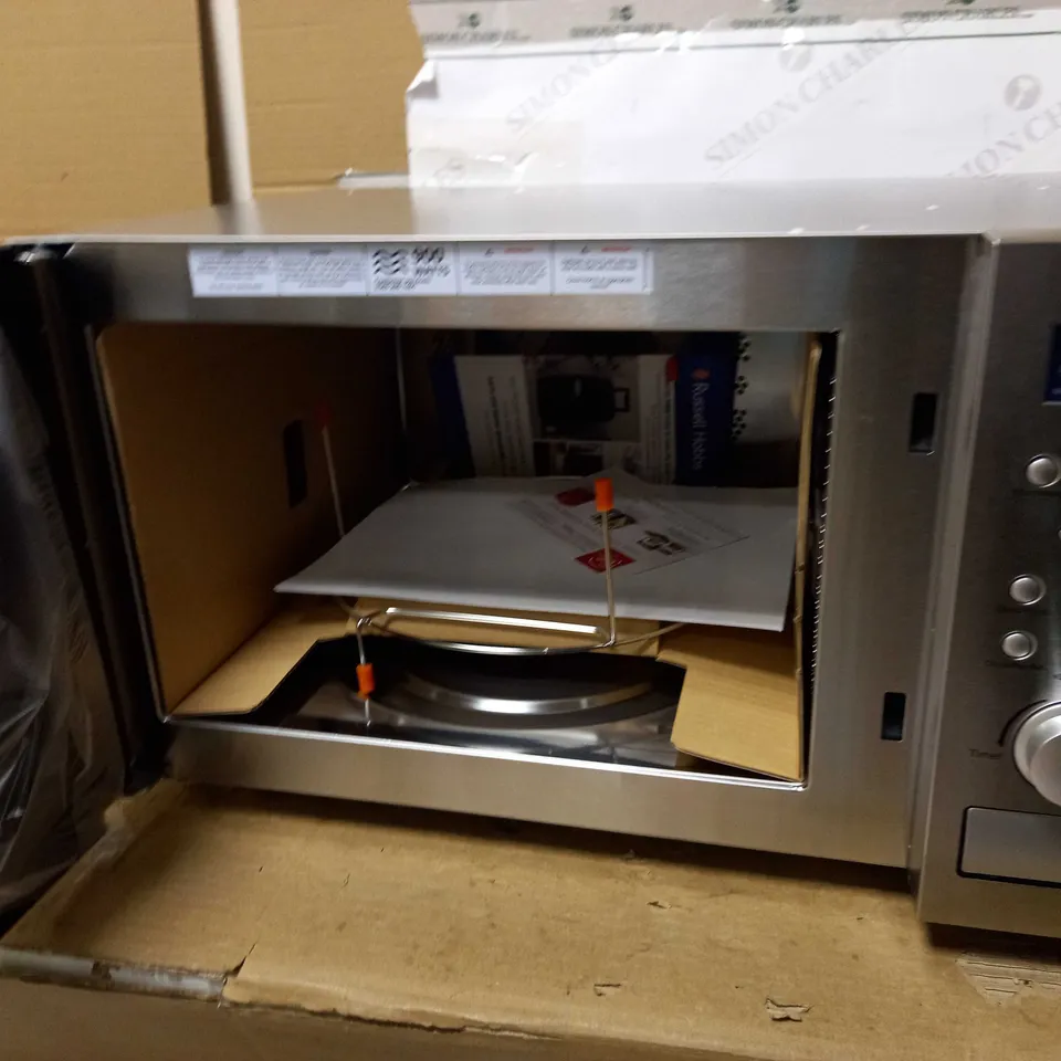 RUSSELL HOBBS RHM2574 COMBINATION MICROWAVE OVEN 