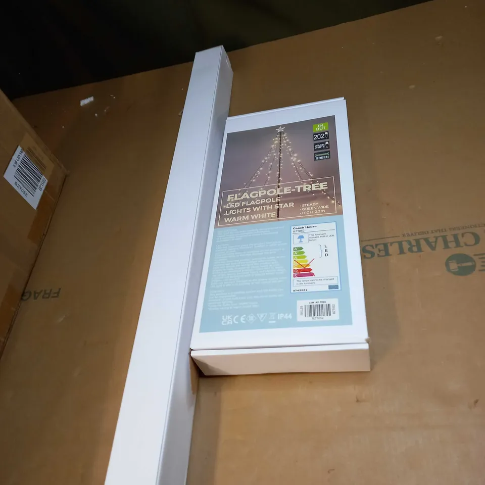 2.3 LED FLAGPOLE TREE