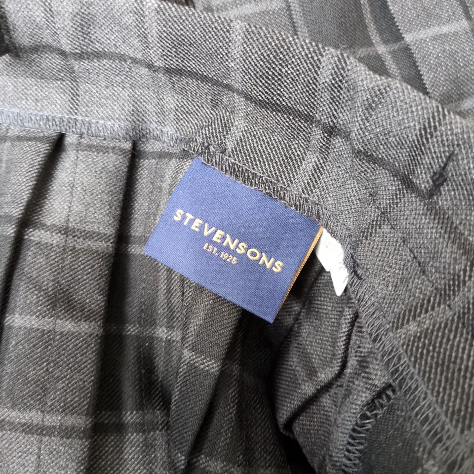 STEVENSONS SIGNATURE HARRIS WIMBLEDON MOCK KILT IN BLACK/GREY - 34/22