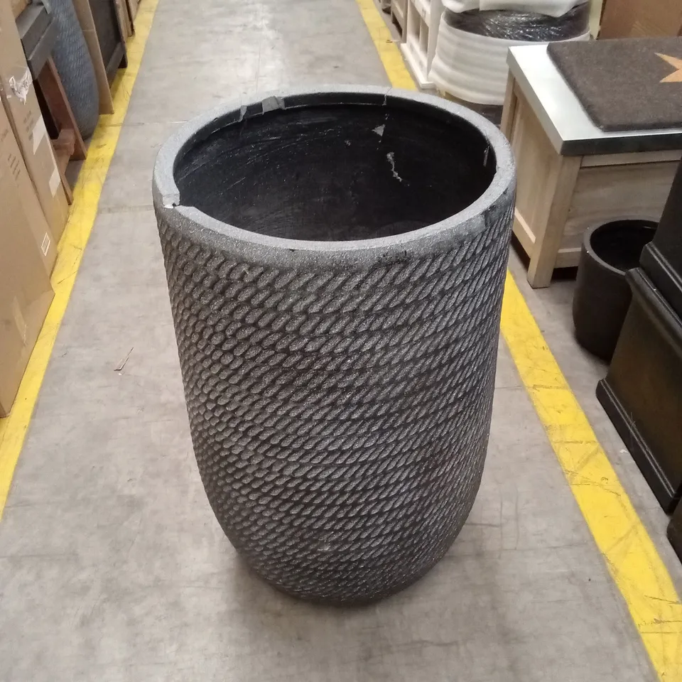 BRAMDEAN TALL PLANTER 47cm - GREY