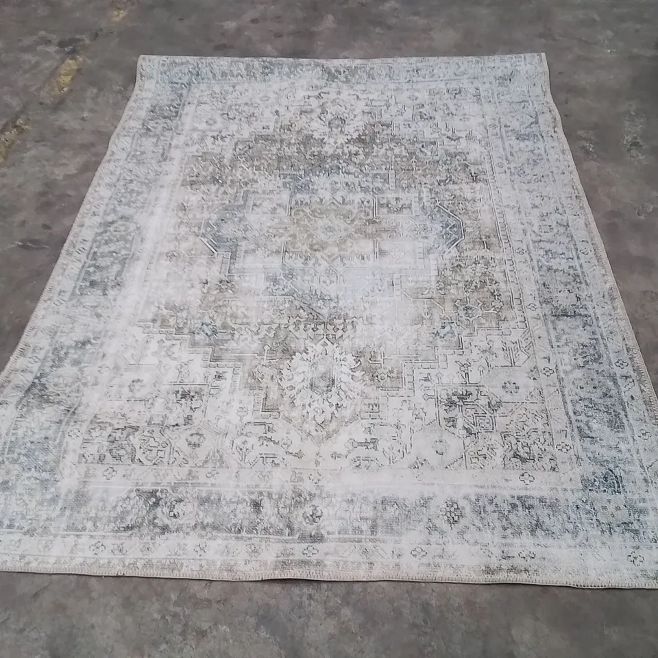 QUALITY DESIGNER AREA RUG - APPROXIMATELY 170X120CM