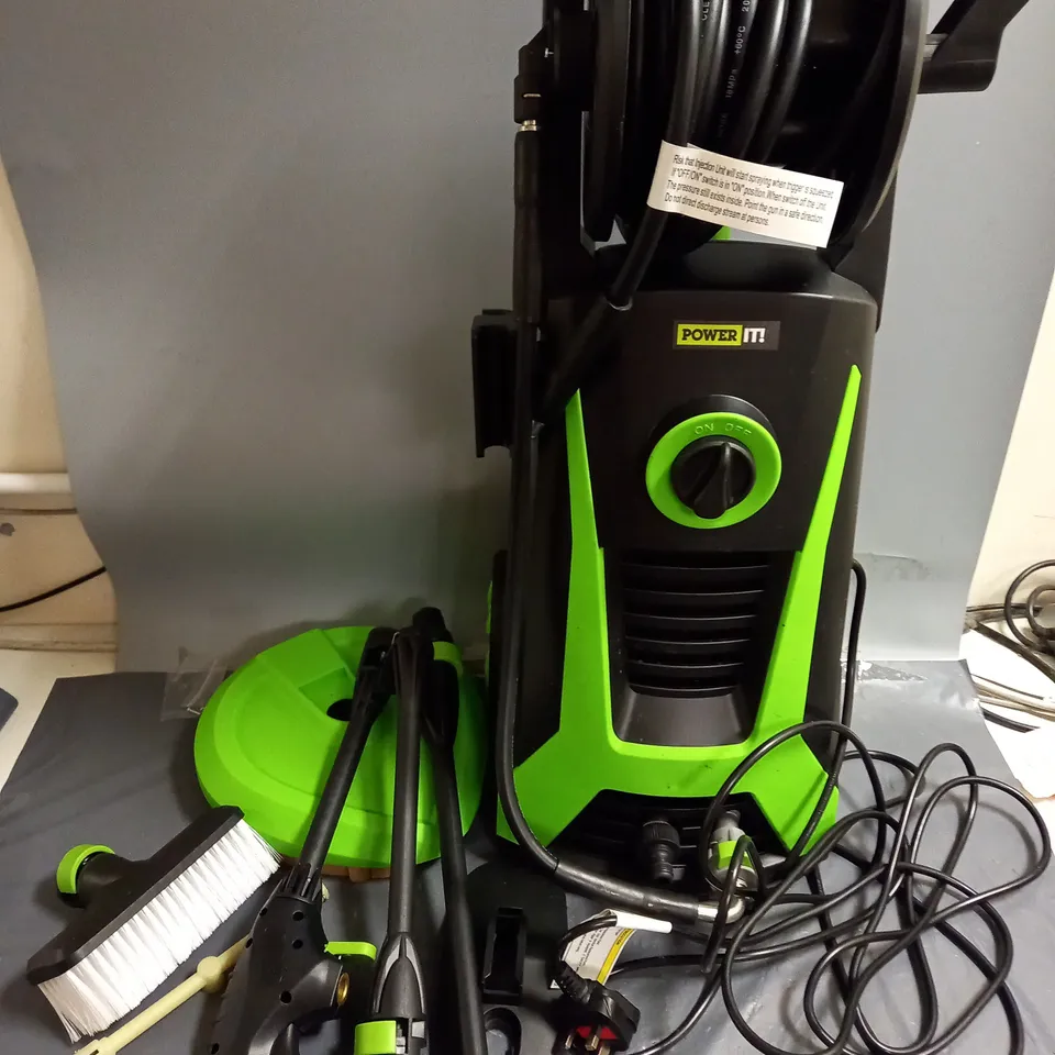 BOXED POWER IT! ELECTRIC 2200W PRESURE WASHER IN BLACK/GREEN