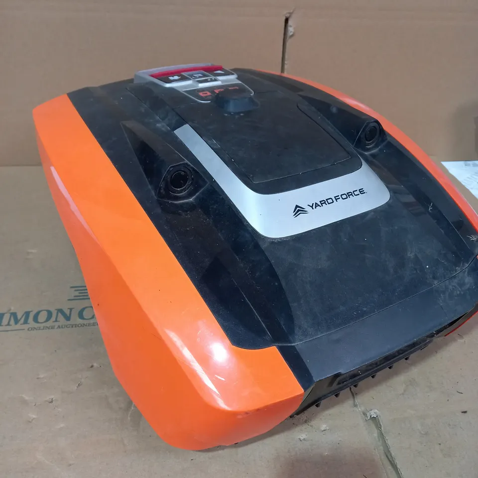 YARD FORCE LAWNMOWER