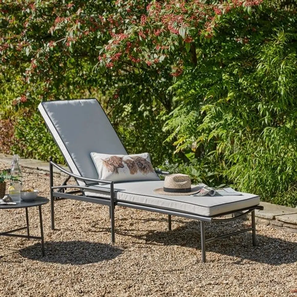 BOXED WINDSOR SUN LOUNGER