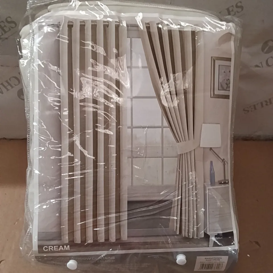 BOXED BLACK OUT EYELET CURTAINS, 228X228cm - CREAM 