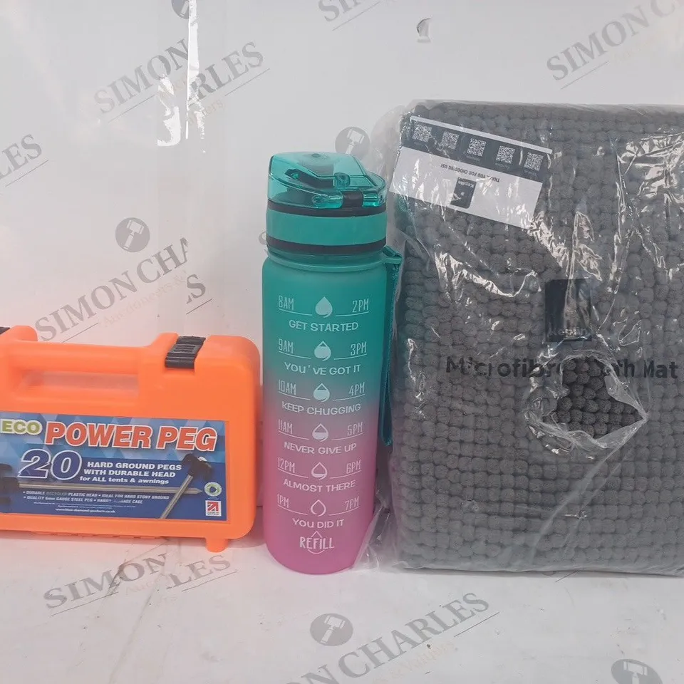 BOX OF APPROXIMATELY 20 ASSORTED HOUSEHOLD ITEMS TO INCLUDE WATER BOTTLE, ECO POWER PEG 20PCS PEG SET, ETC