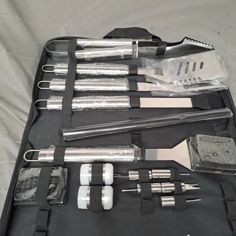 BARBECUE UTENSILS SET