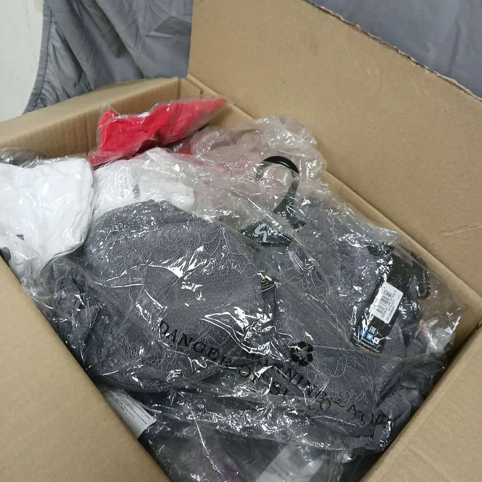 GOSSARD WOMEN’S LINGERIE SET – ASSORTED BRAS & BRIEFS IN PACKAGING INCLUDING APPROXIMATELY 25 ITEMS. .