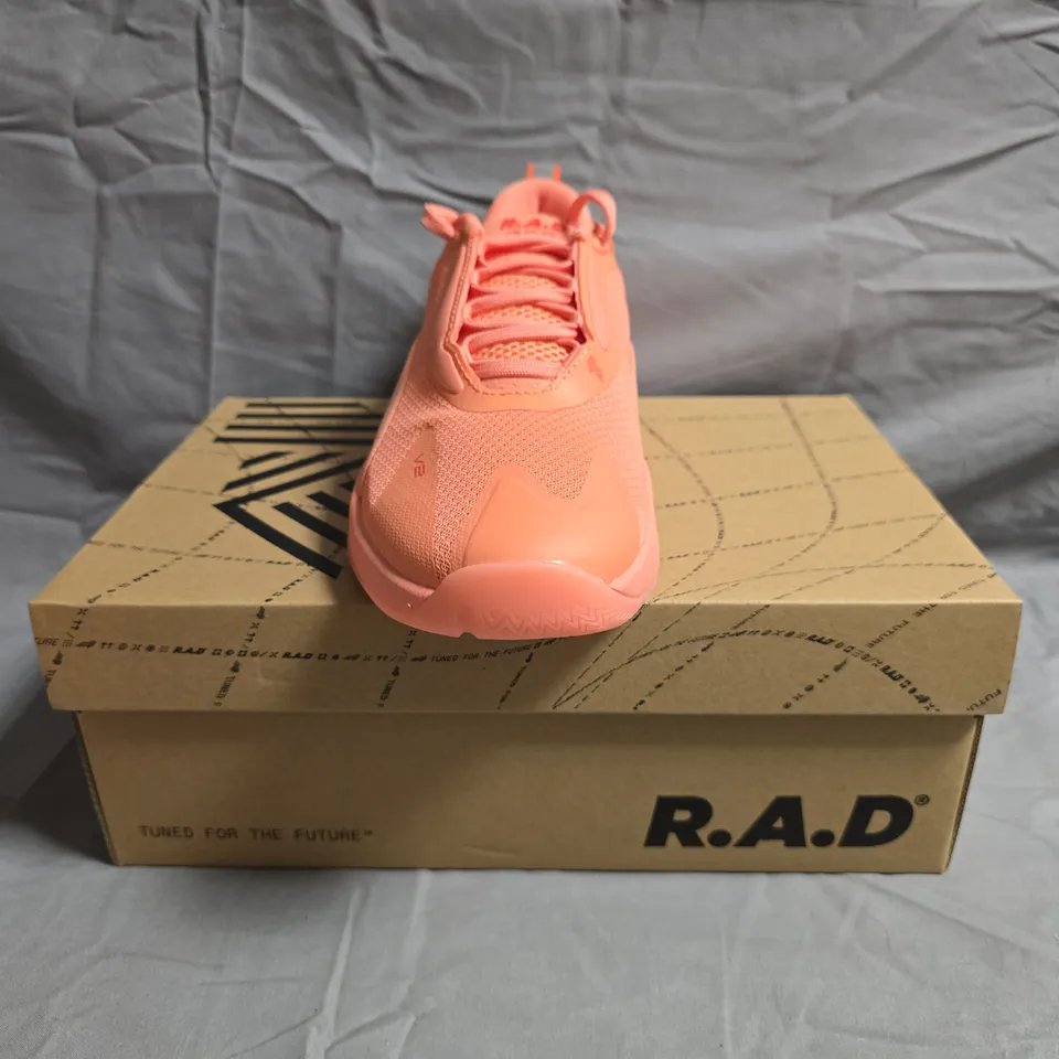 BOXED PAIR OF R.A.D ONE V2 TRAINERS IN DESERT FLOWER SIZE UK 7