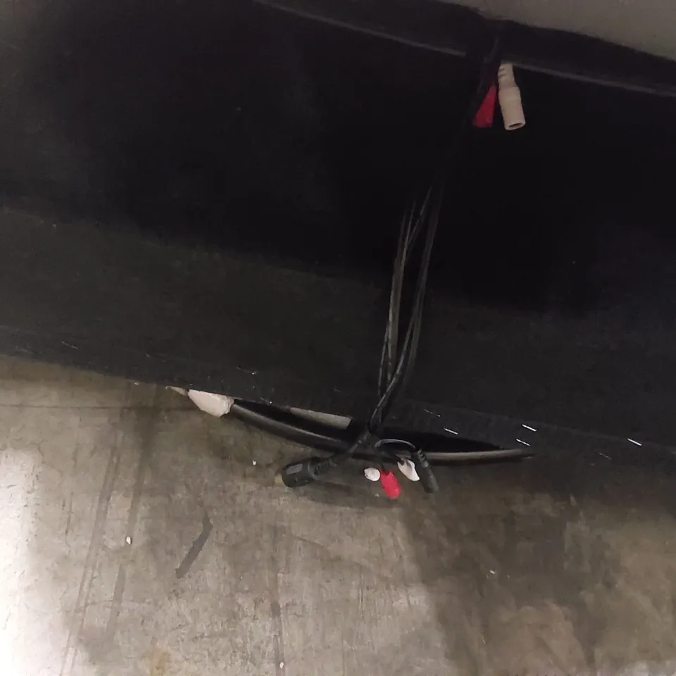 QUALITY DESIGNER ROCKING MANUAL RECLINER ARMCHAIR