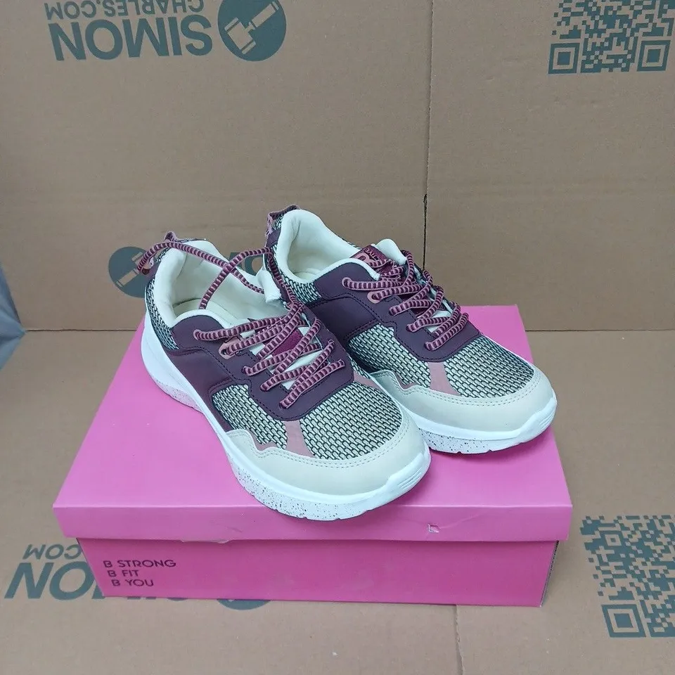 B ACTIVE WOMEN'S ATHLETIC SNEAKERS – PURPLE/BEIGE MESH, PINK LACES SIZE 5 BOXED
