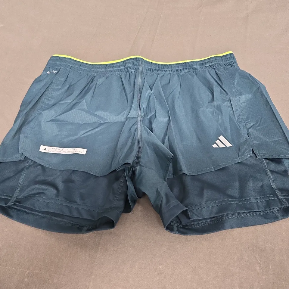 ADIDAS 2-IN-1 SHORTS SIZE M