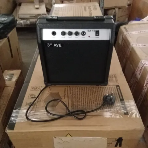 BOXED 3RD AVENUE BA-15 15W COMBO BASS GUITAR PRACTICE AMPLIFIER - BLACK