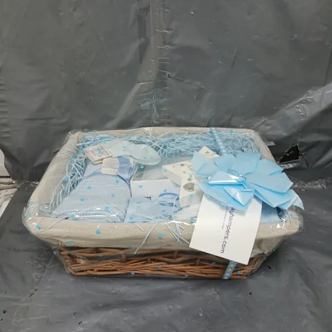 LUXURY BABY BOY GIFT HAMPER 